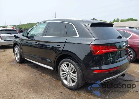 2018 Audi Q5 2.0T Premium z USA, uszkodzony, nr VIN WA1CNAFY0J2217145